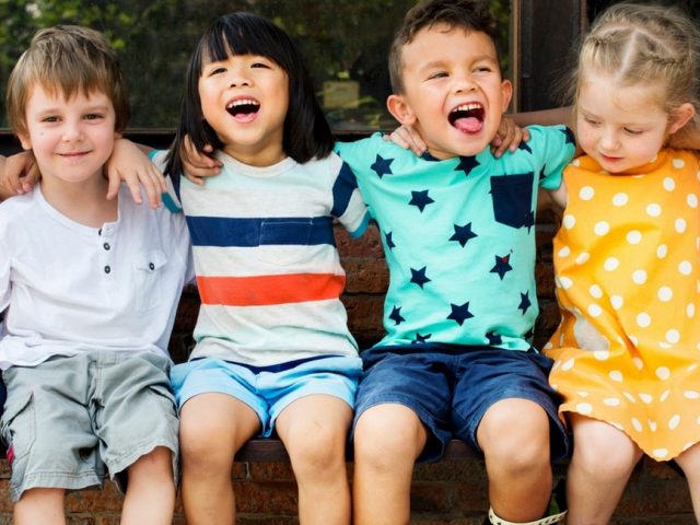 Abbigliamento personalizzato per bambini: i consigli per un look originale