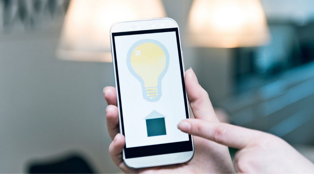 Casa smart: le lampadine che si gestiscono da remoto