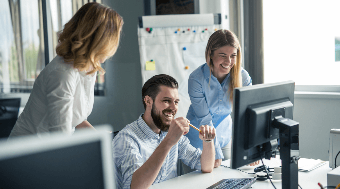 Ritorno in ufficio, gli accessori hi-tech da avere sulla scrivania