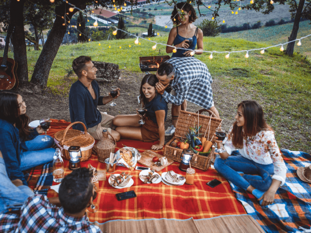 Picnic al parco: 5 accessori indispensabili