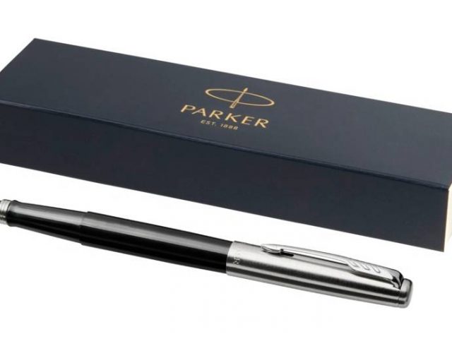 La penna Parker Jotter roller: un’icona del design e dell’eleganza