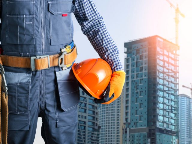 Pantaloni da lavoro: comfort, resistenza e personalizzazione
