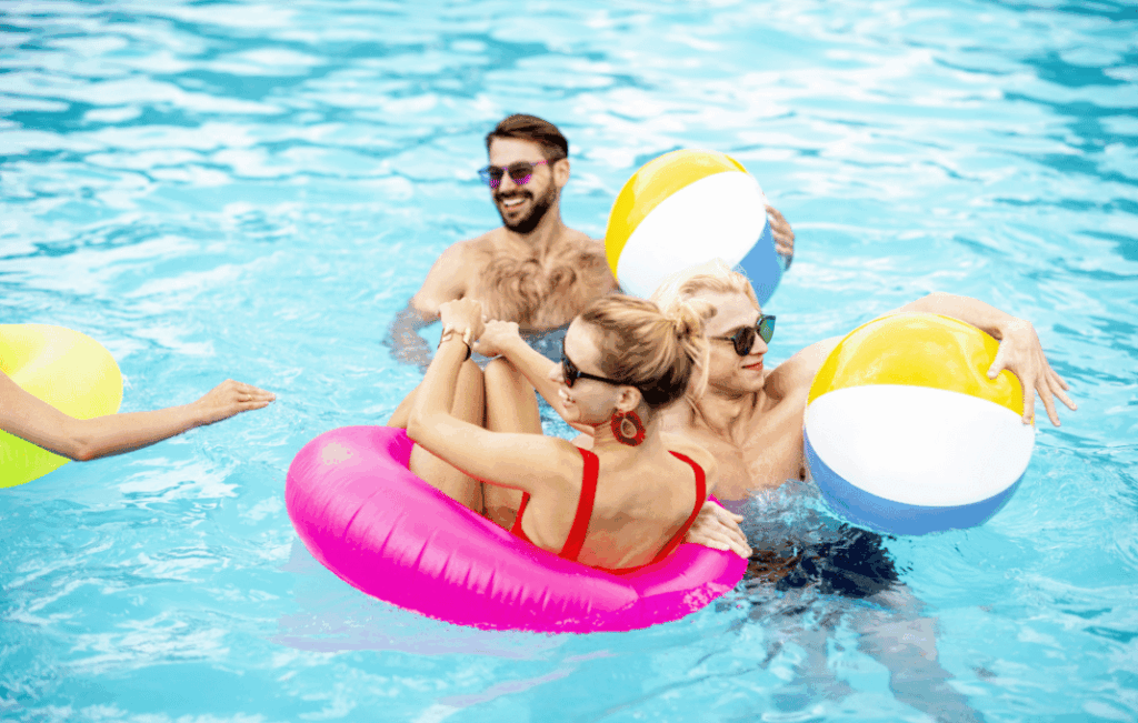 migliori accessori per l'estate in piscina