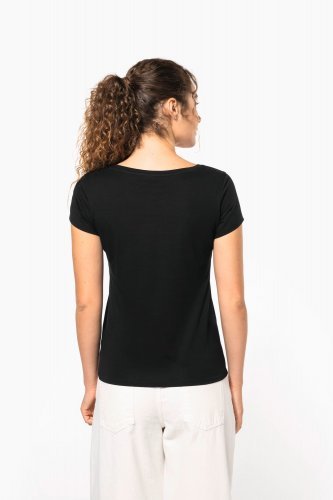 T-shirt donna manivhe corte scollo a barchetta