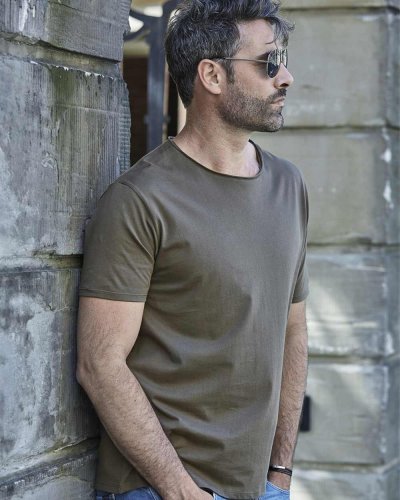 T-shirt bordo grezzo