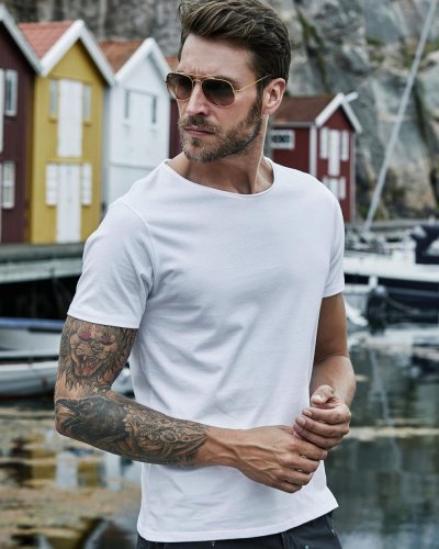 T-shirt bordo grezzo