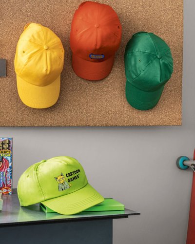 Cappellino con visiera