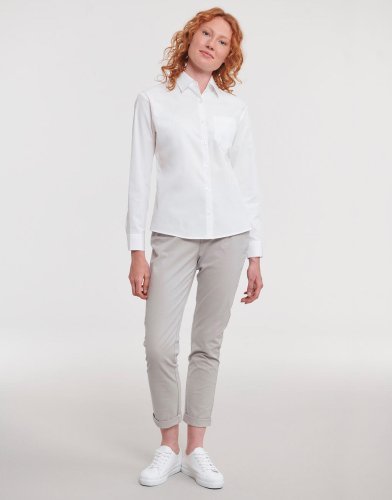 Chemise en popeline de coton classique ajustée à manches longues