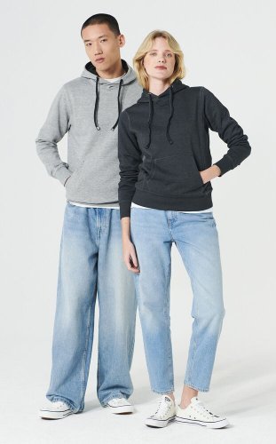 Felpa uomo  Classic Hoody nera con cappuccio e tasca frontale