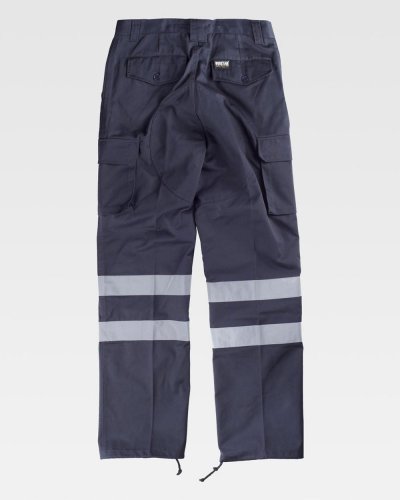 Pantalone con fondo dritto passanti larghi