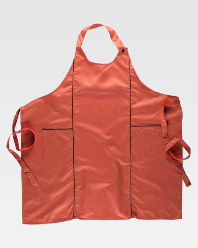 Grembiule con pettorina e collo