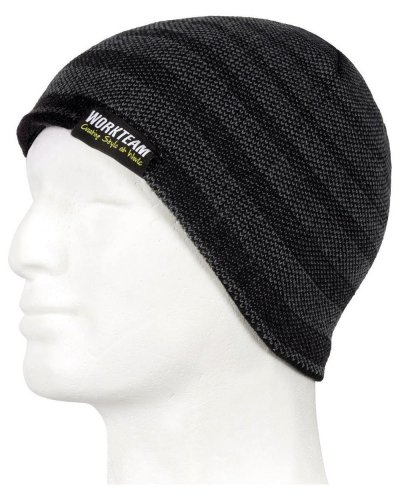 Cappello a righe combinato