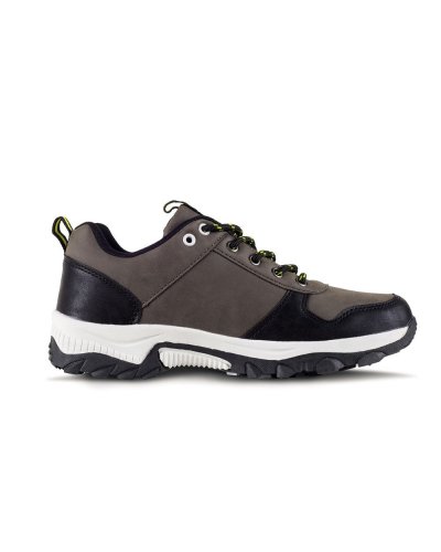 Scarpe tipo trecking con lacci