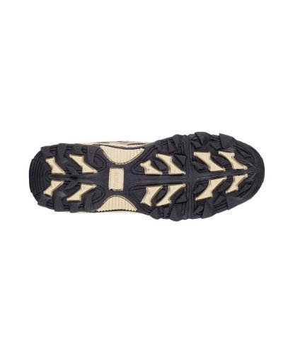 Scarpe tipo trekking con lacci