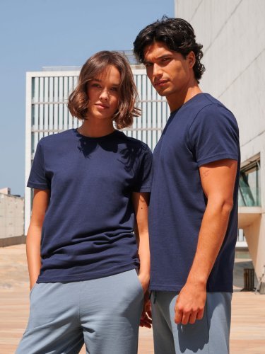 T-shirt unisex  cotone-pol. vestibilità regular spalla cadente