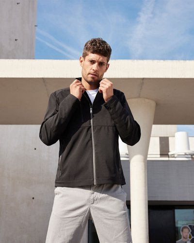 Mens' Softshell Jacket
