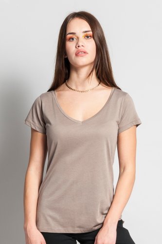 Camiseta de mujer oversize cuello en V de algodón modal