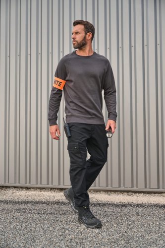 Pantaloni cargo unisex con fondo gamba elasticizzato