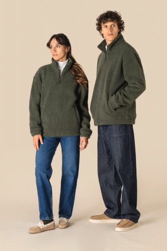 Felpa unisex 1/4 zip in sherpa con spalle spioventi
