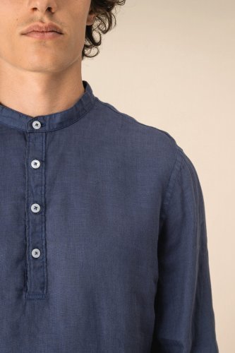 Camicia uomo con collo alla coreana slavata in lino