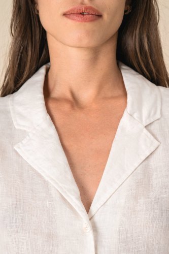 Camicia donna a maniche corte in lino con collo bowling