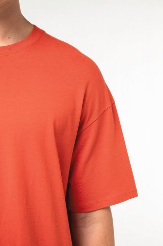 T-shirt uomo oversize ecosostenibile