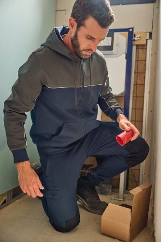 Pantalone uomo in felpa cargo ecosostenibile