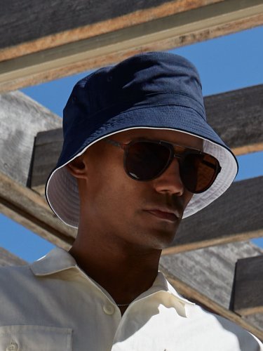 Reversible bucket hat