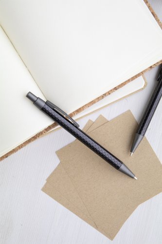 Penna a sfera leggera