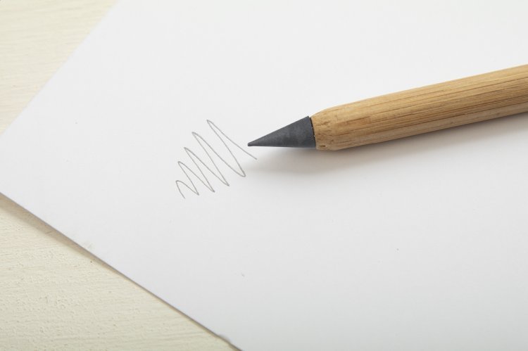 Penna senza inchiostro in bambù tivoid