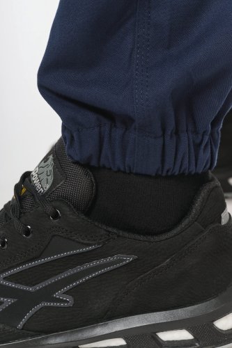 Pantaloni cargo unisex con fondo gamba elasticizzato e fascia riflette