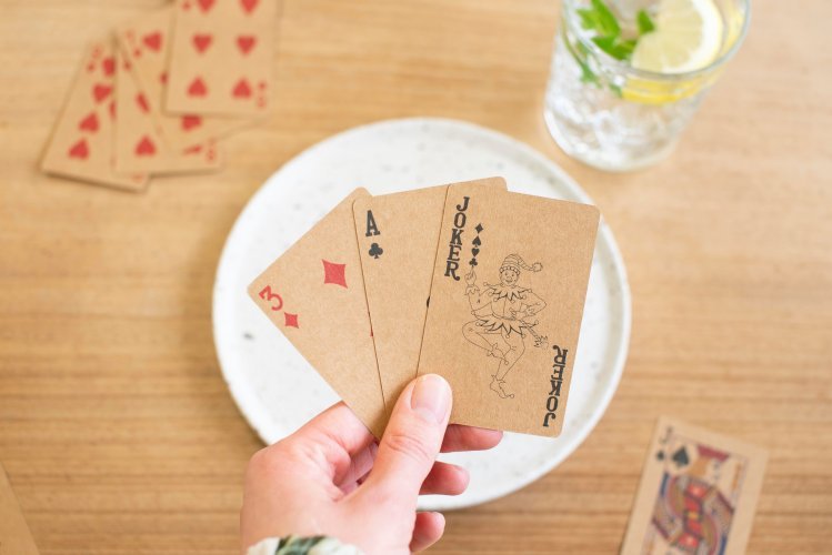 Set di 2 mazzi di carte da gioco in carta riciclata arwen
