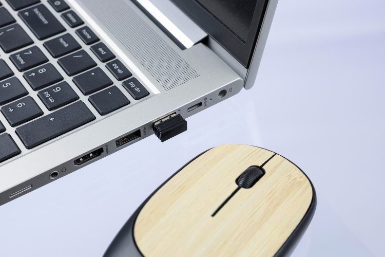 Mouse wireless eileen | dettagli in bambù