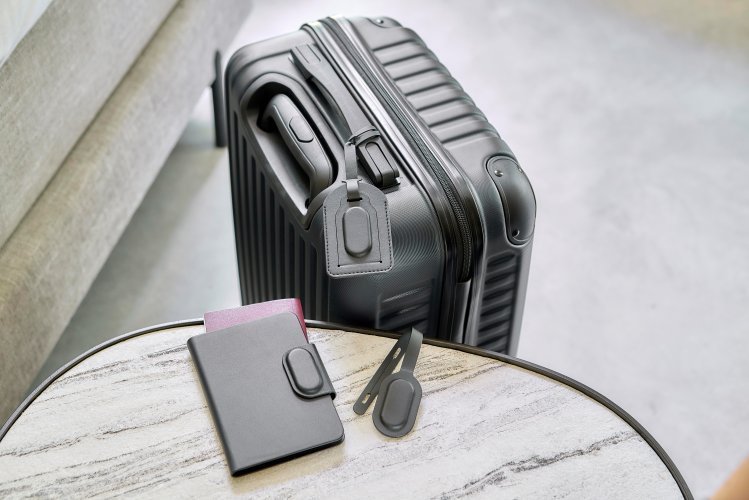 Portapassaporto mavi | riciclato | con tracker