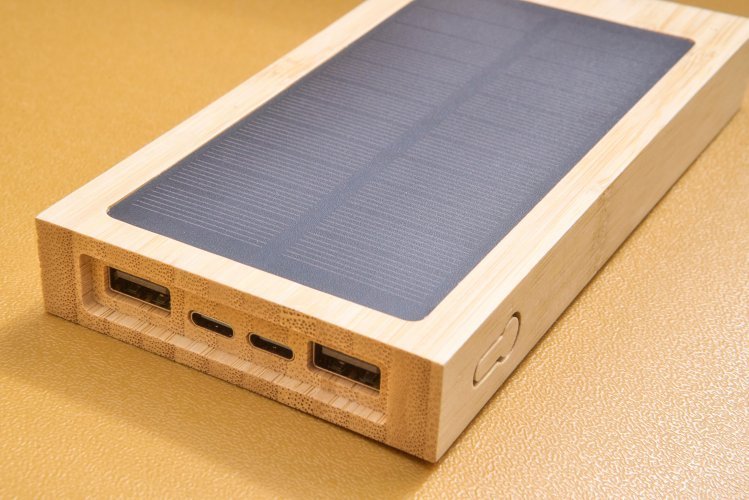 Power bank elz | bambù | solare | 10.000 mah