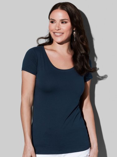 Camiseta de mujer Claire cuello redondo No Label de algodón y elastano