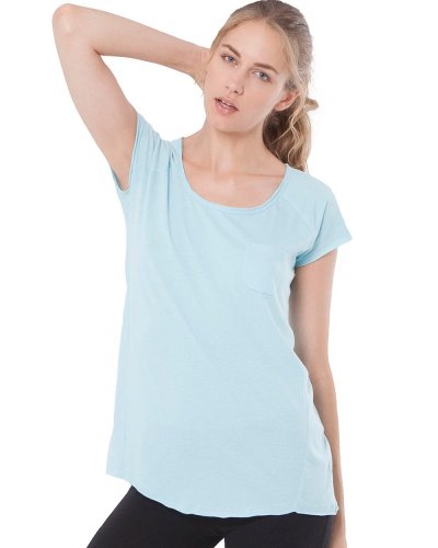 T-shirt leggera con taschino