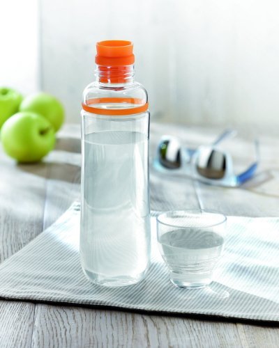 Bottiglia con tappo salvagoccia 700 ml