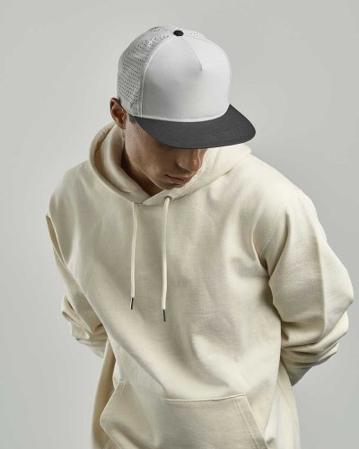 Cappellino a 6 pannelli con visiera piatta squadrata