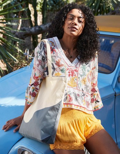 Maxi tote con stampa ondulata in cotone organico