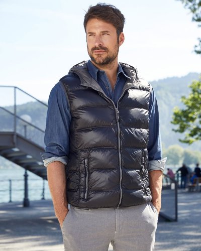 Piumino smanicato uomo James & Nicholson