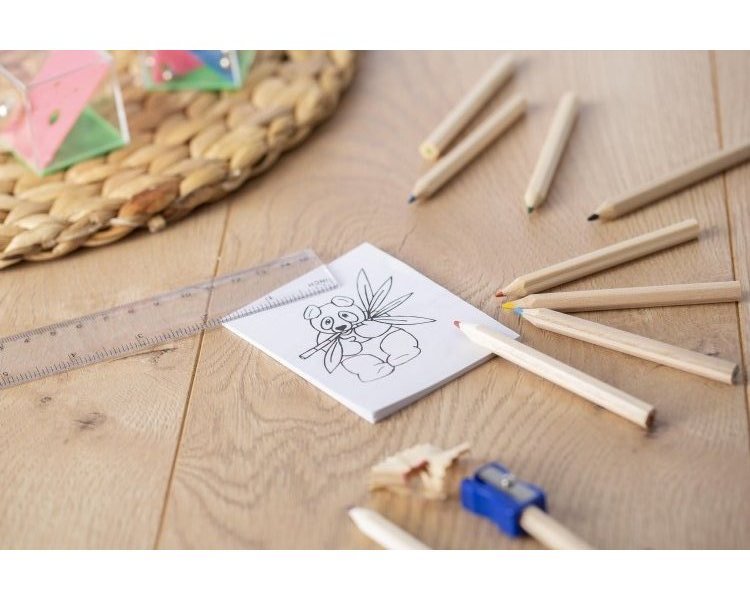 Set da disegno hilary | cartone