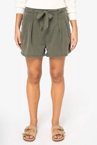 Short donna ecosostenibili slavati in lyocell