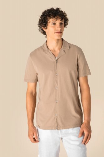 Umweltfreundliches ausgewaschenes jersey-herrenhemd mit kurzen Ärmeln