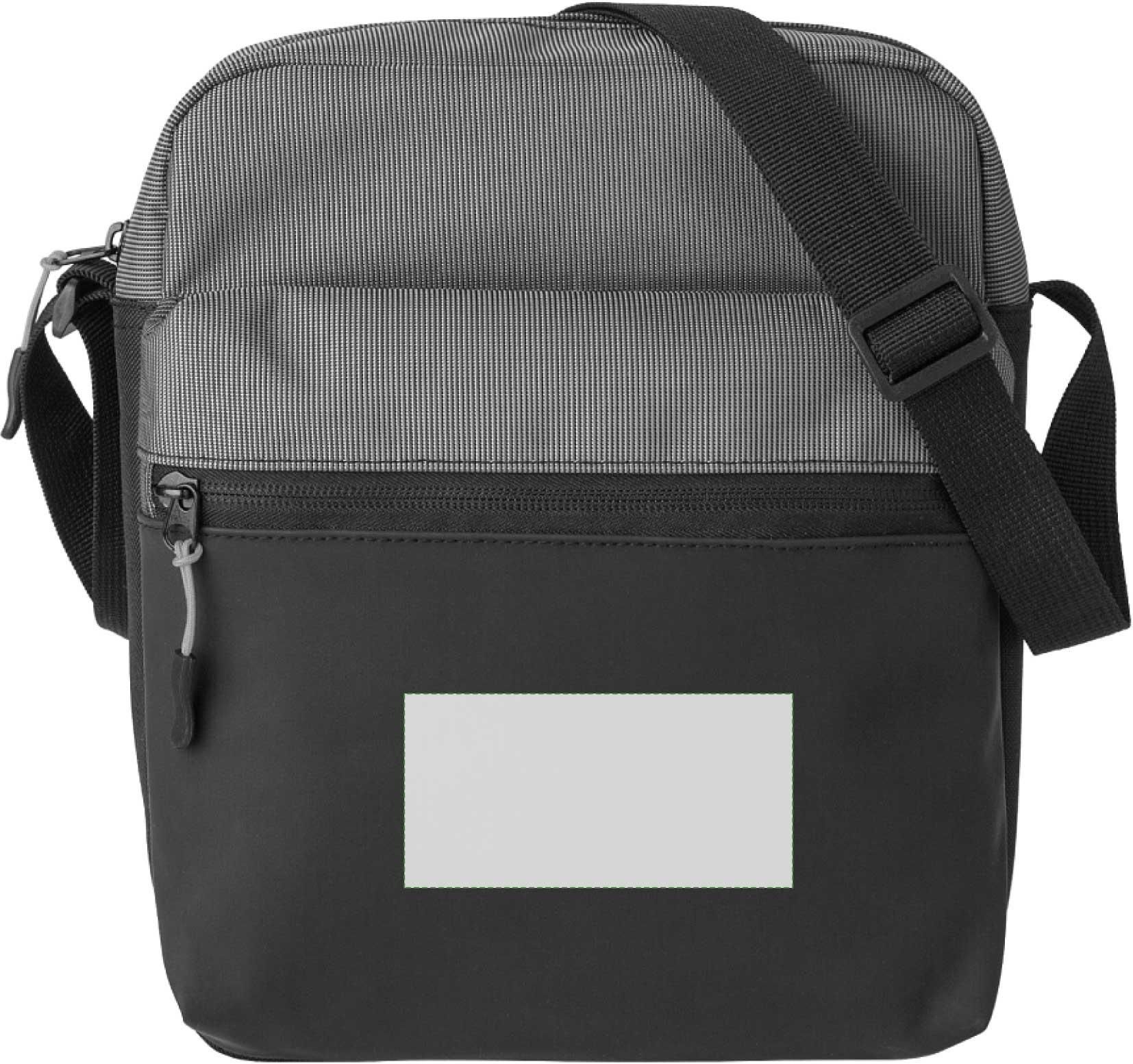 Tasca frontale: 100mm x 50mm