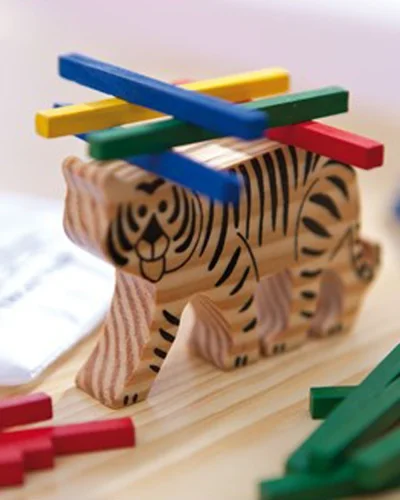 Labirinto in legno LOST, 14 fori, 9x9 cm, pallina metallo