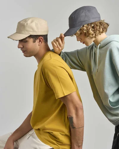 Cappello Tank in cotone leggero con visiera e chiusura velcro