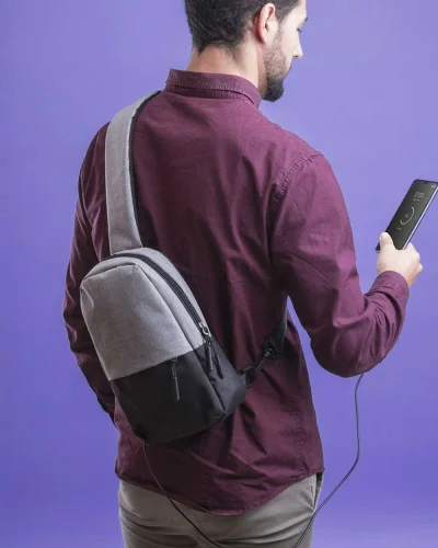 Borsa Tracolla Versox con USB e Tasca Tablet 10"