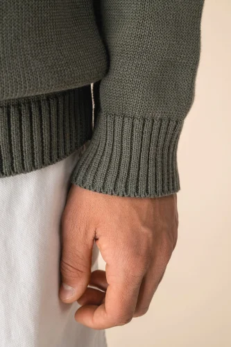 Maglione da uomo con colletto a polo