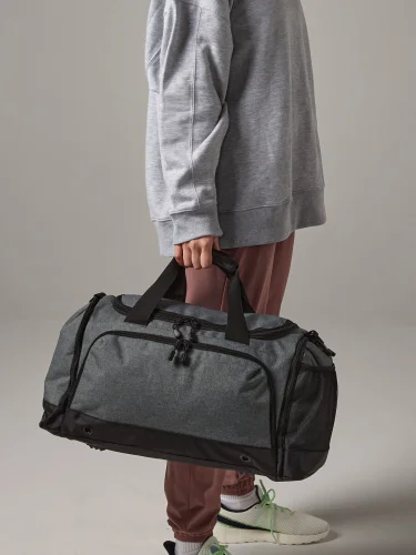 Borsone Sports Holdall in Poliestere 30L con Tracolla Regolabile